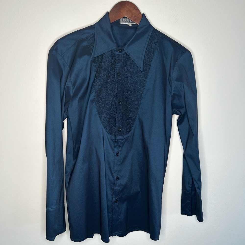Vintage Men’s Size Medium Blue Button Up Shirt